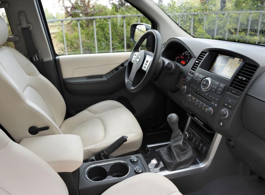  Nissan Pathfinder 2010 года  (фото 4 из 81)